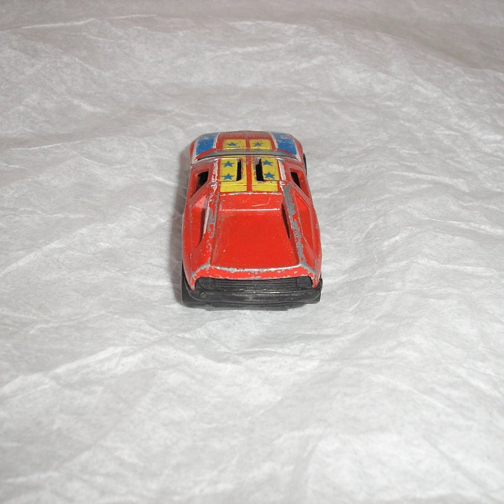 Hot Wheels Redline Mercedes Benz C-111 Red HK (1974) - Picture 6 of 10